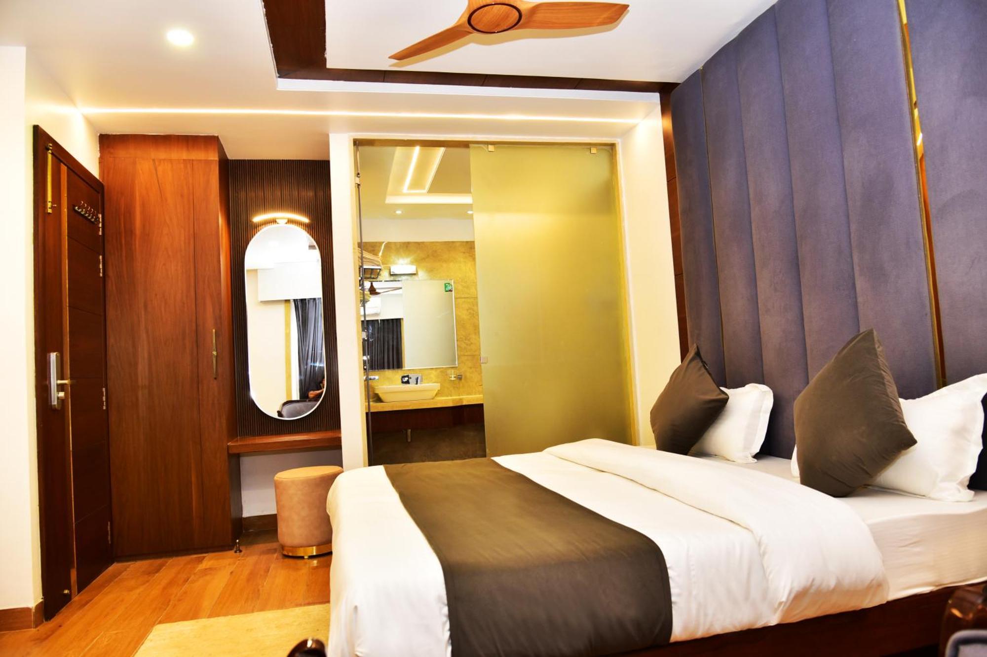 Hotel Divine Peak Pachmarhī 외부 사진
