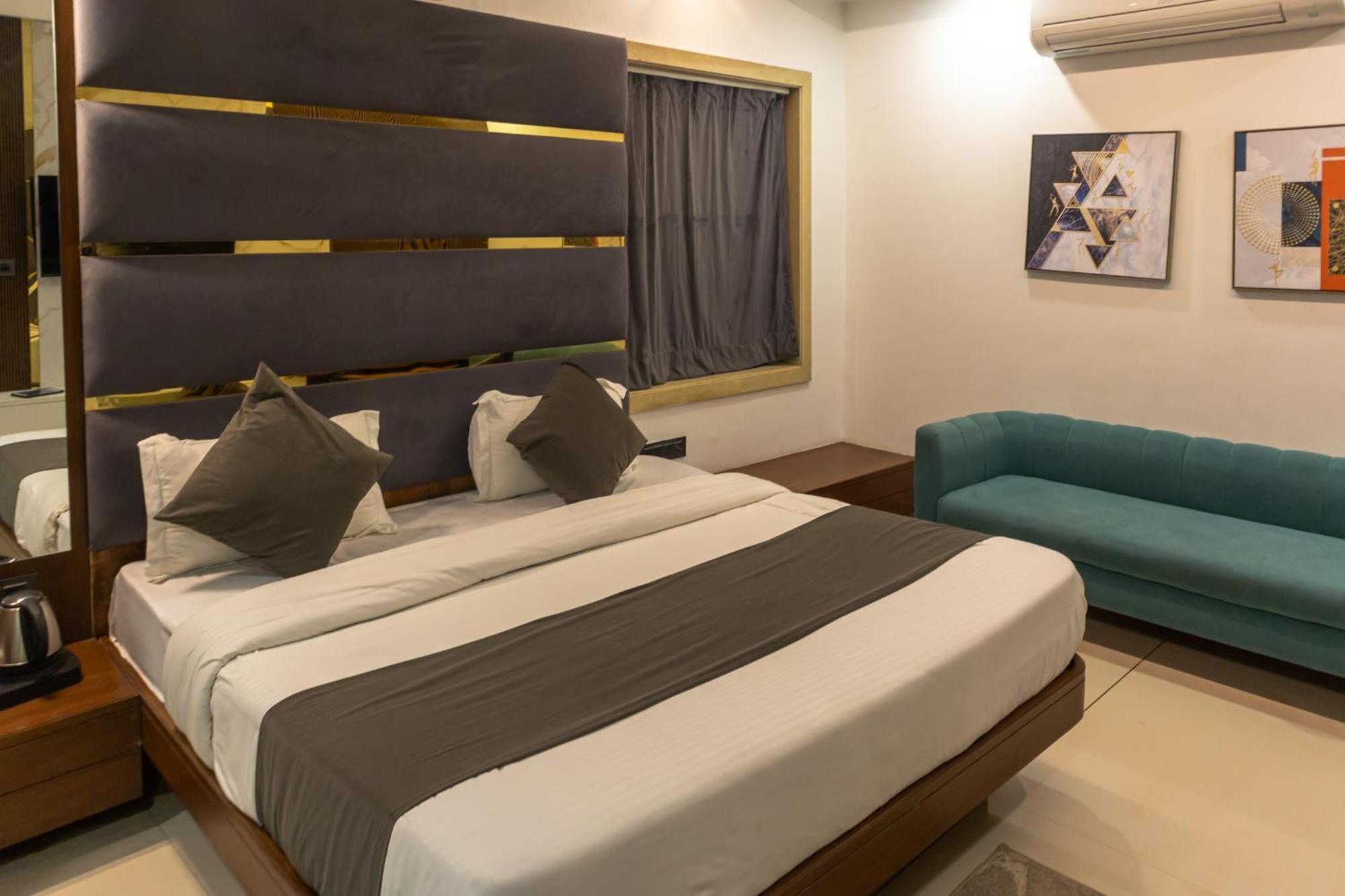 Hotel Divine Peak Pachmarhī 외부 사진